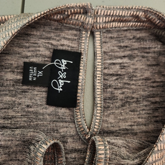 NWT By & By Foil Knit Top - Picture 9 of 9